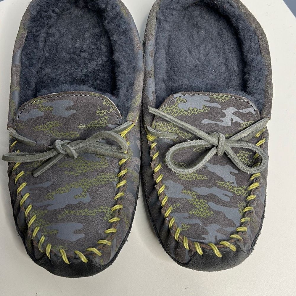 LL Bean Kids 4 Wicked Good Slippers Camouflage Inisex
